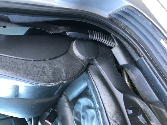 coté gauche conducteur