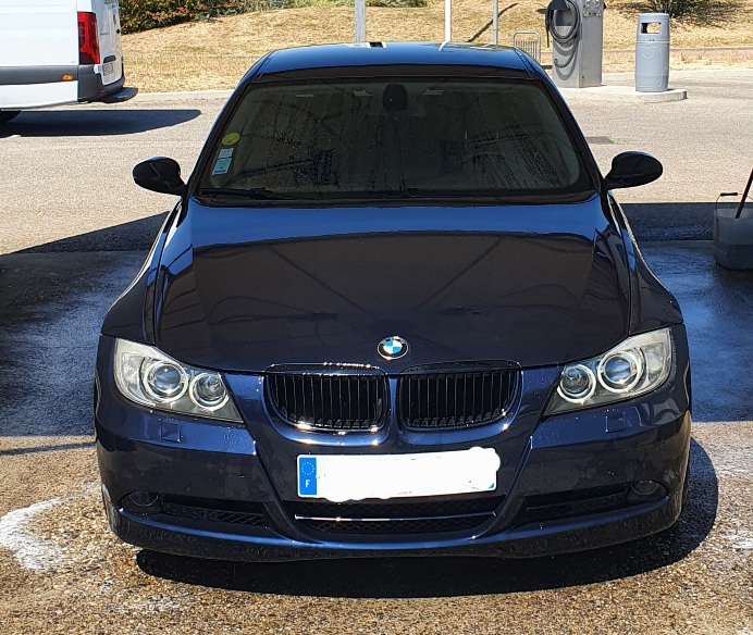 330i 1.jpg