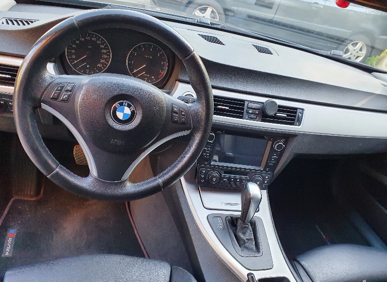 330i 4.jpg
